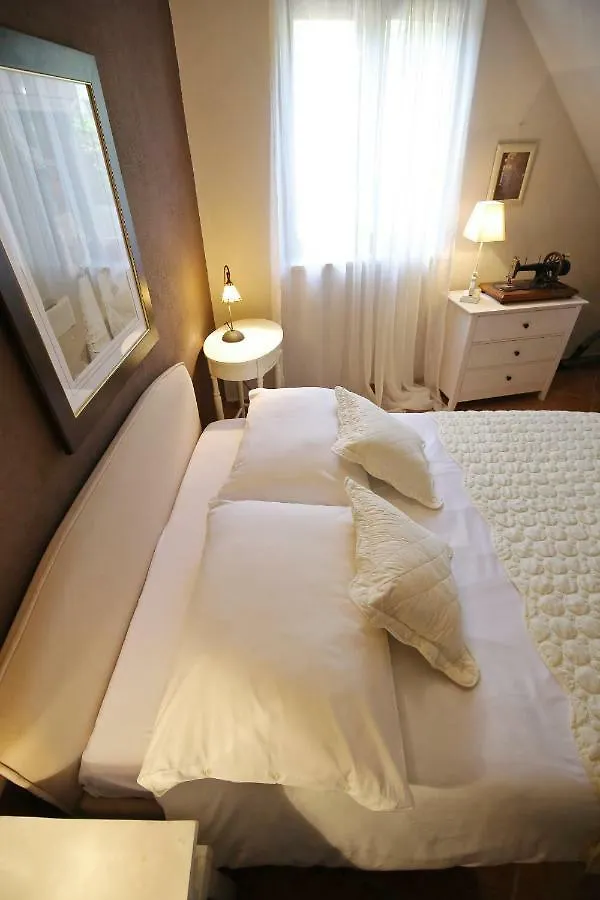 Casa vacanze Villa Stonehouse By The Sea Zmorac Preko Croazia